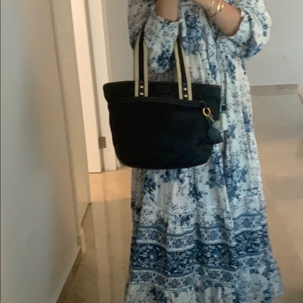 Coach Authentic Hampton Zip Tote - Picture 2 of 13